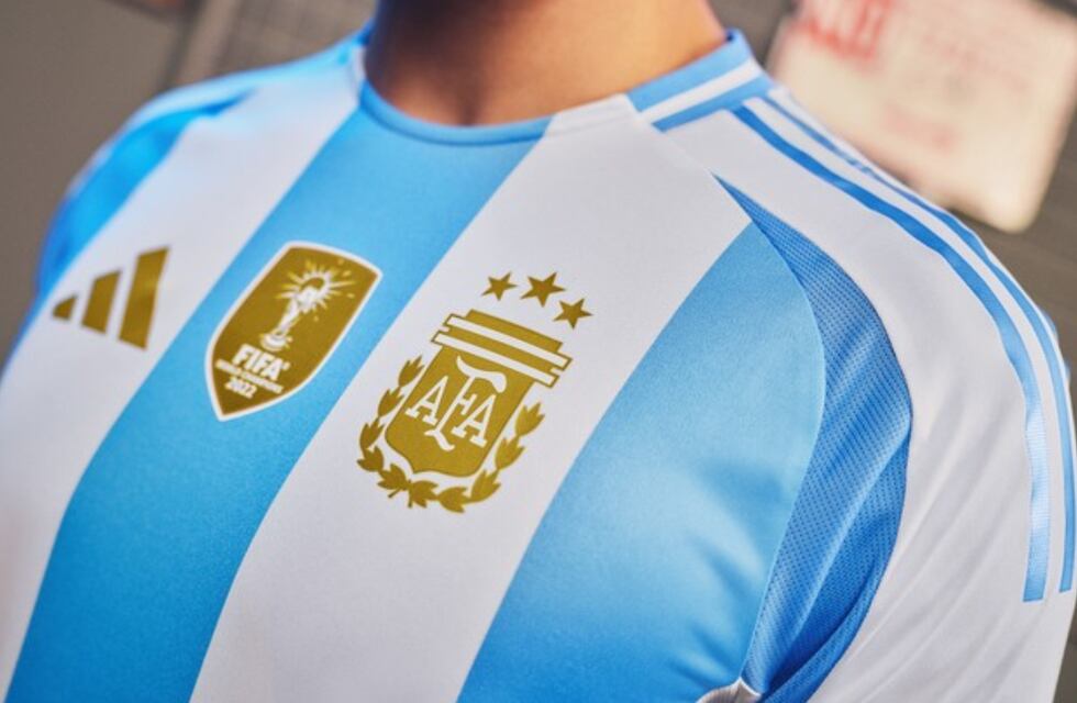 Día del Padre: Cuánto sale la nueva camiseta de la Selección Argentina para regalarle a papá y jugar de titular