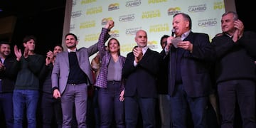 Larreta viajó a Rosario para festejar con Maximiliano Pullaro.