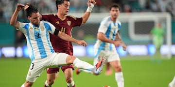 Argentina en la mini gira con amistoso frente a Venezuela (AP).