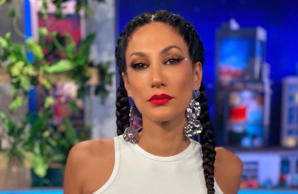 Silvina Escudero posó con un conjunto de lencería negro y revolucionó las redes: “¿Qué se les ocurre en la silla?”