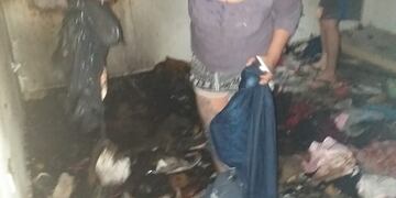 El fuego arrasó con todo en una vivienda del barrio Valle Grande.