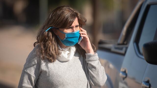 La ministra de Salud de Mendoza, Ana María Nadal, dispuso otorgar nuevamente las licencias a los trabajadores del área. / Ignacio Blanco - Los Andes