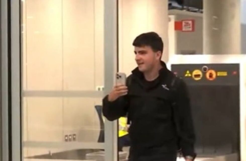 Un argentino fue el primer pasajero en llegar al nuevo aeropuerto de Lima y tuvo una insólita recepción