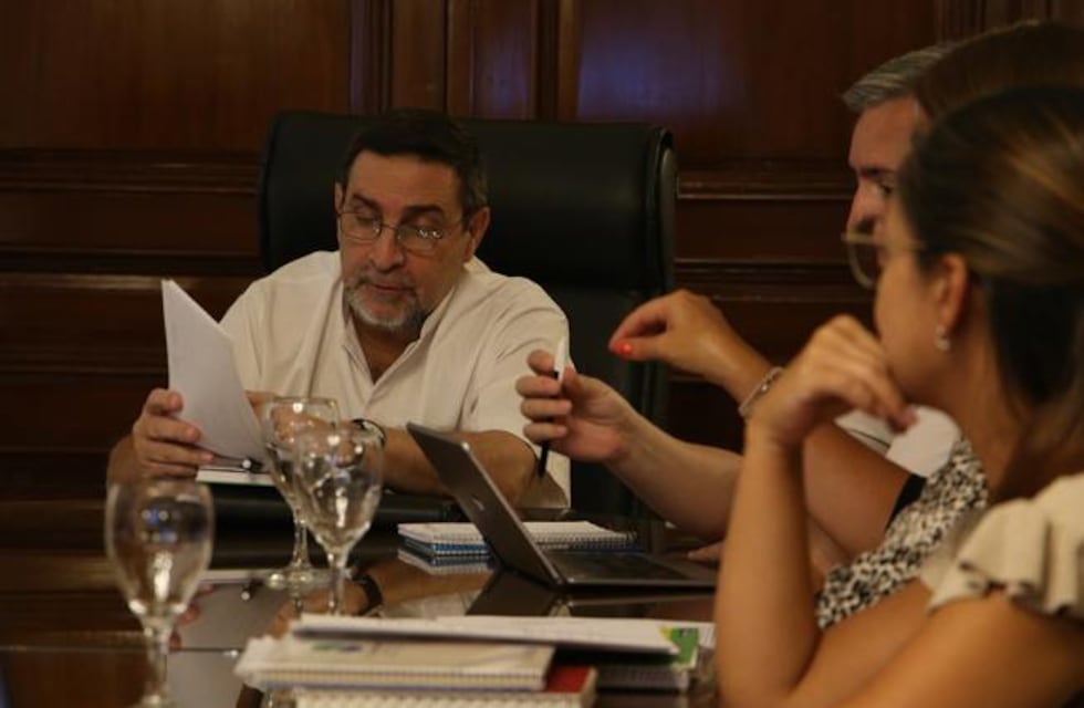 El ministerio de salud de la provincia brindó recomendaciones ante la aparición de casos de gripe aviar en el país