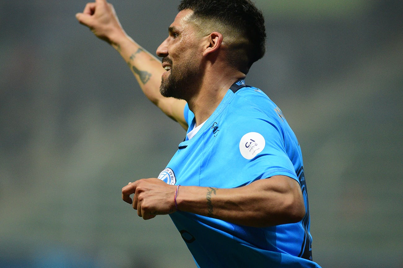 Franco Jara jugador de Belgrano fútbol. Copa Argentina en San Luis Belgrano 3 vs. Newells 1. (José Gabriel Hernández / La Voz)
