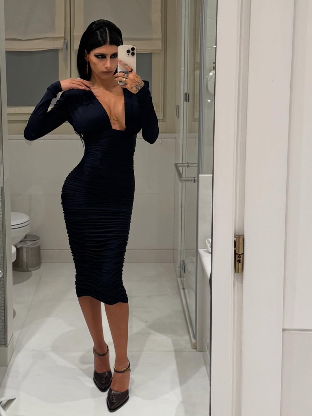 Mia Khalifa dio cátedra de estilo y audacia con un vestido ultra diminuto tendencia