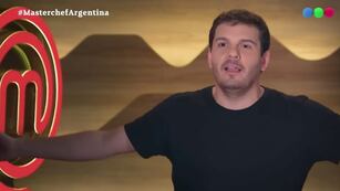 Rodrigo Salcedo cometió un error que hizo enojar a Wanda, pero deslumbró a los jueces y continúa en MasterChef