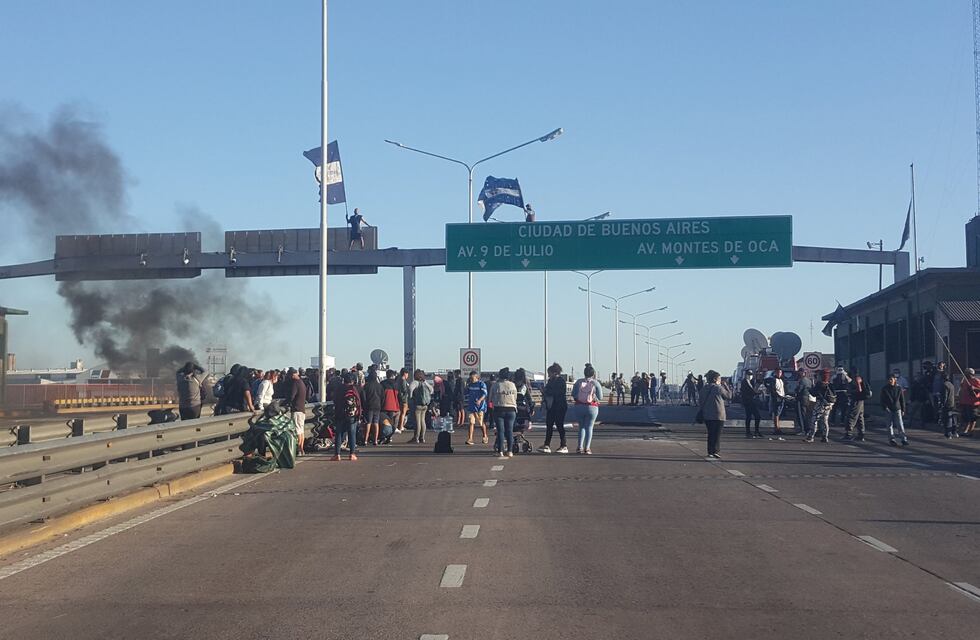 Levantaron el corte en el puente Pueyrredón tras más de 20 horas