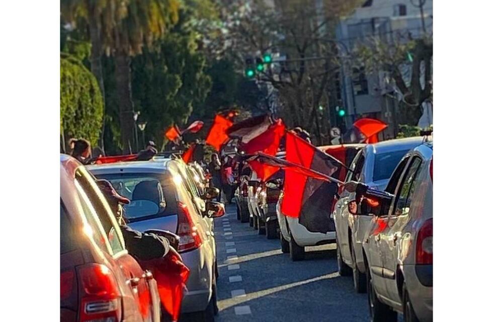 Para una enfermera, los festejos de Colón “pasan a ser una burla” para el personal de Salud