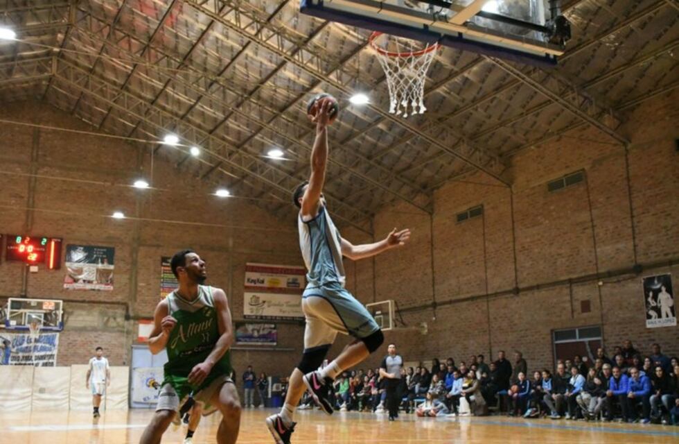 Básquet: Espora fue el único puntaltense ganador en la fecha