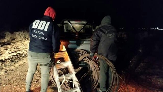 Valuado en 400 mil pesos, la División de Investigaciones de Pico Truncado, frustró el robo de cables de cobre en un yacimiento de YPF