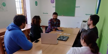 El director de Turismo de Tres Arroyos se reunió con alumnos de la Tecnicatura Superior en Publicidad