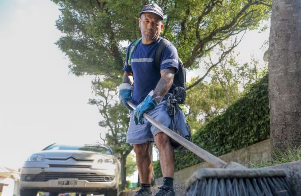 El argentino que fue campeón del mundo en boxeo y hoy es barrendero en Mar del Plata