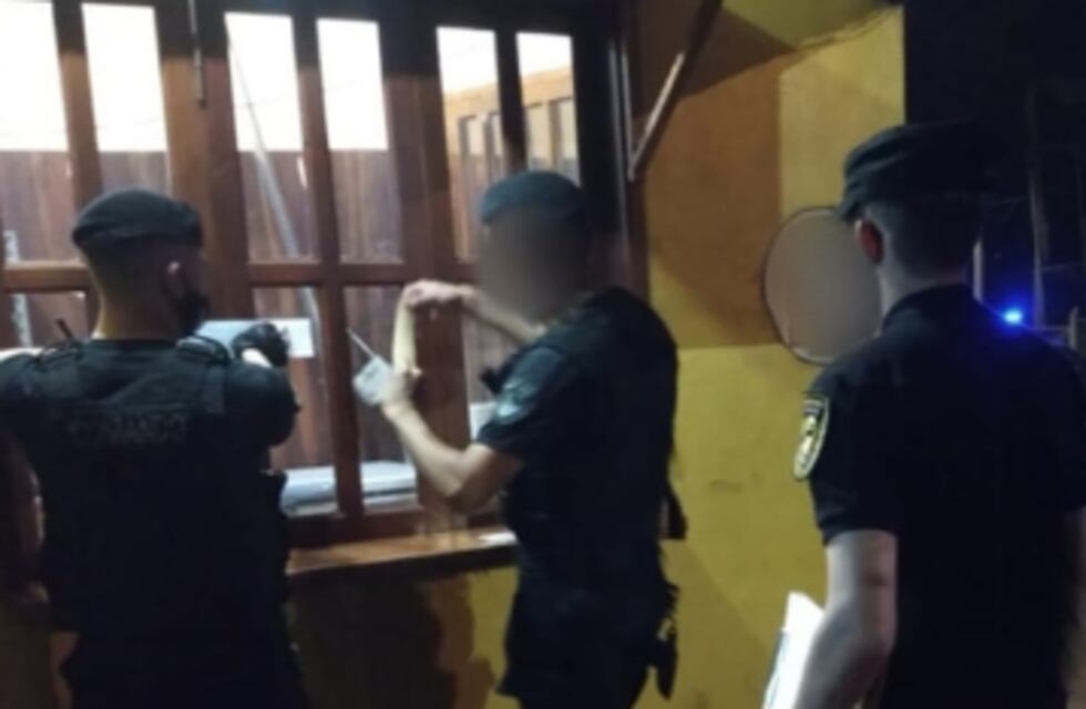 Efectivos policiales clausuraron un bar pool en Comandante Andresito