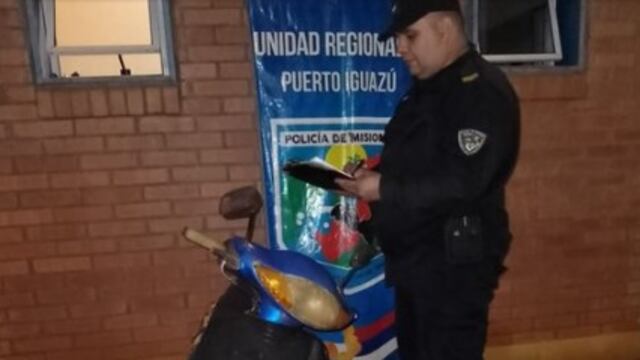 Recuperan una motocicleta robada en Wanda.
