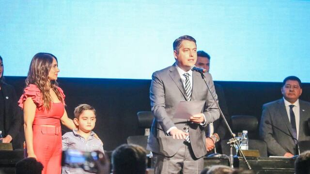 Harrington estuvo presente en la asunción de Martín Pérez en Río Grande