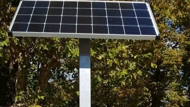 Instalaron en Ushuaia el primer panel solar para carga de celulares