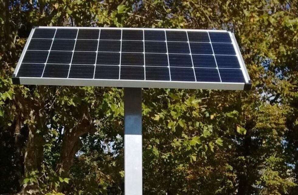 Instalaron en Ushuaia el primer panel solar para carga de celulares