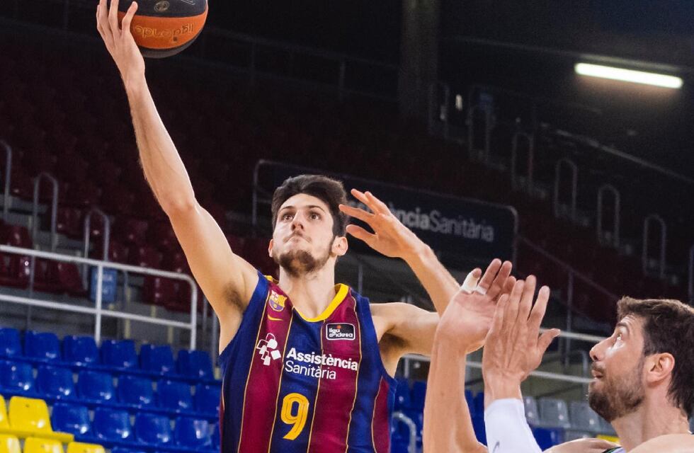 Con 16 de Leandro Bolmaro, el Barcelona arrancó ganando el playoffs de la liga ACB