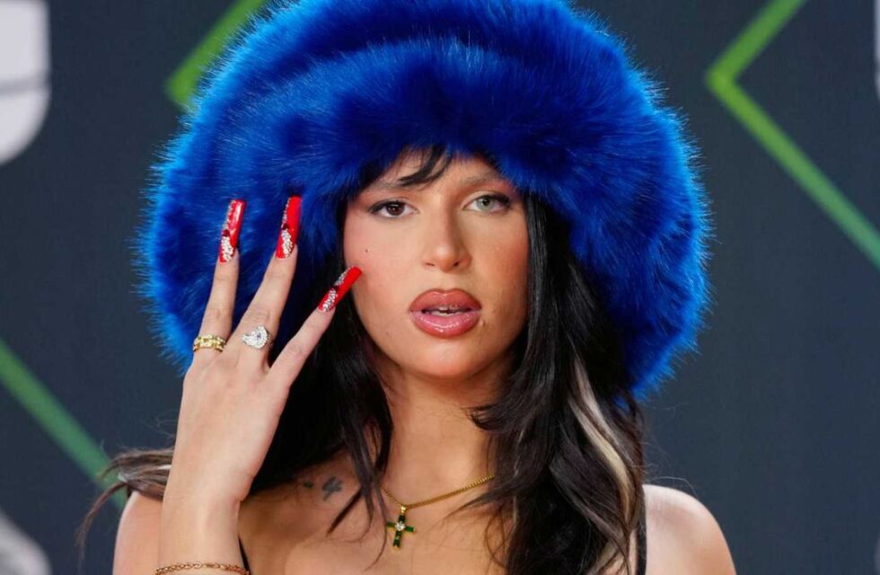 Nathy Peluso y su vestido rojo con transparencias que enloqueció Instagram