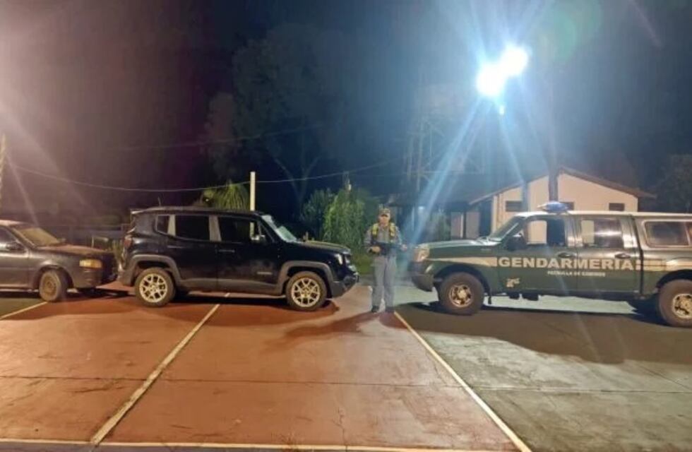 Frustran el intento de contrabando en Puerto Piray y recuperan dos vehículos robados