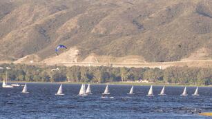 ID:6700895 Fin de semana largo. Turismo
competencia nacional de vela Villa Carlos Paz . Lago San Roque
Yanina Aguirre
