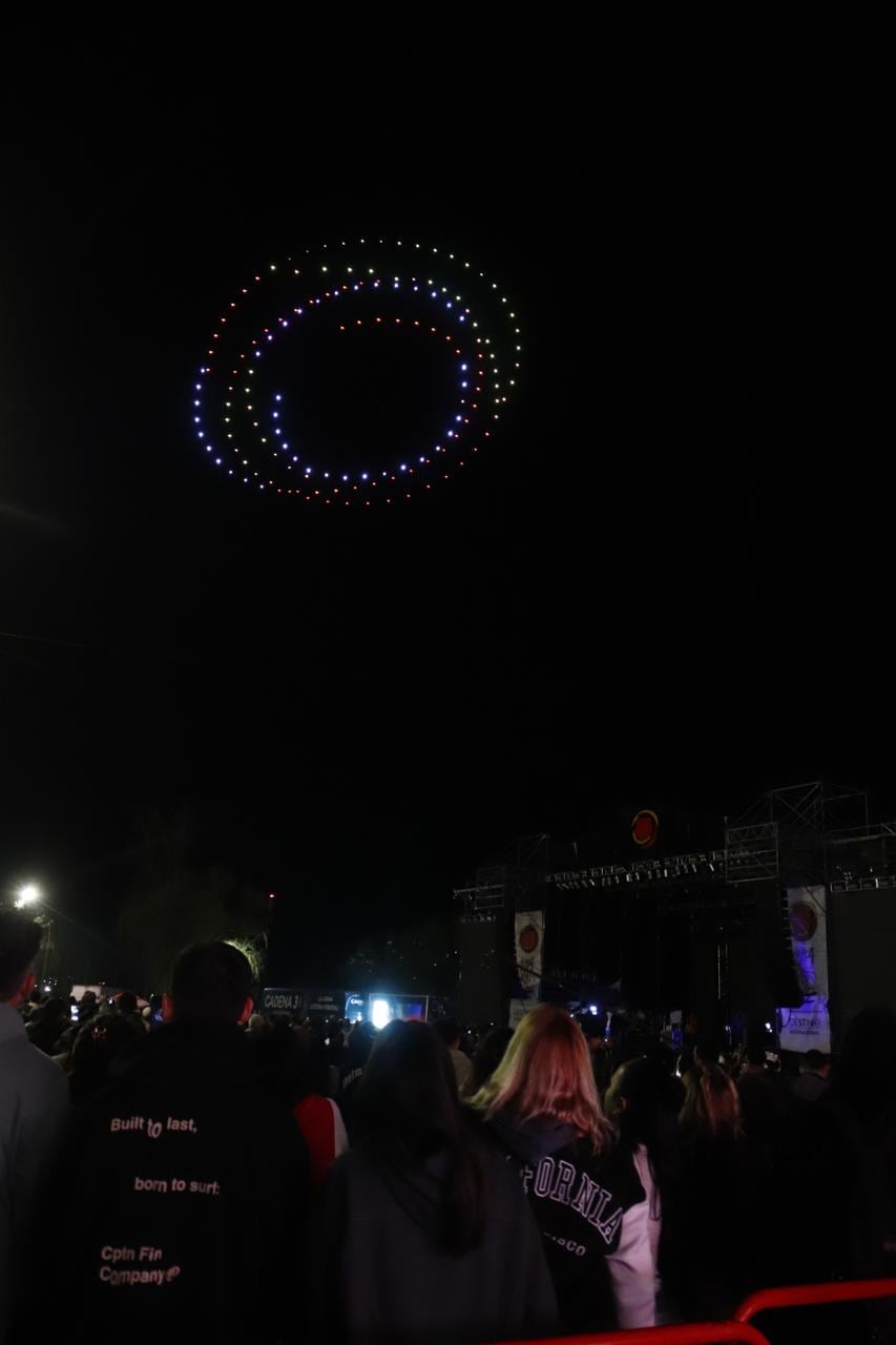Villa Carlos Paz cerró la primavera con un innovador show de drones