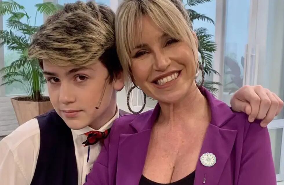 El impactante look del hijo de Flor Peña en su fiesta de 15