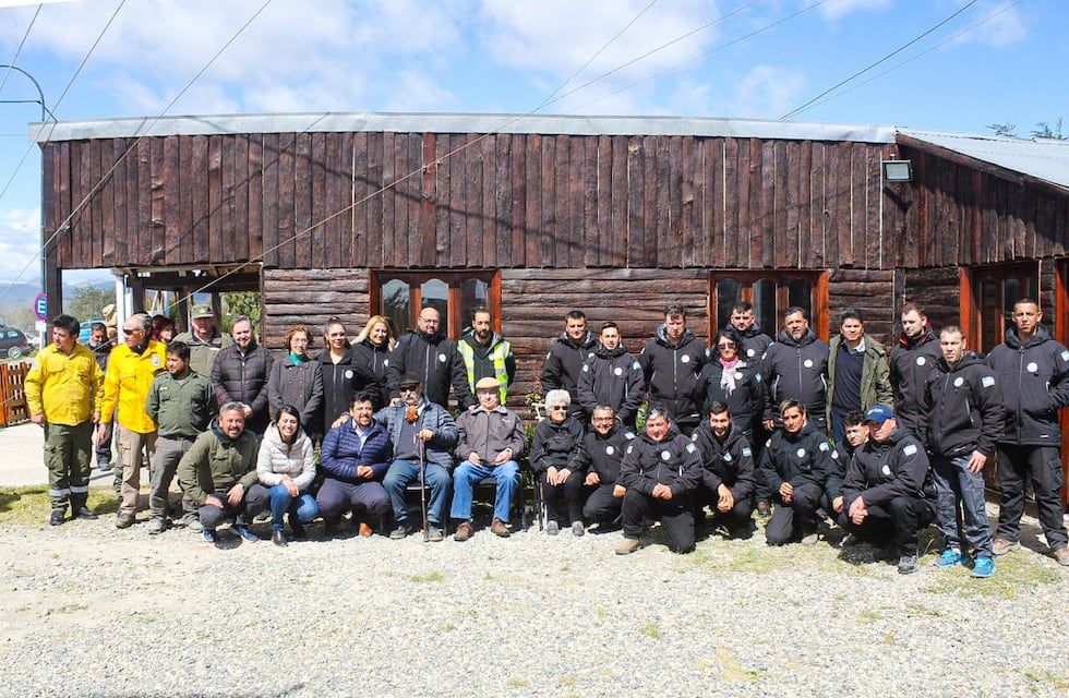 El Municipio de Tolhuin reconoció la labor del personal de Defensa Civil