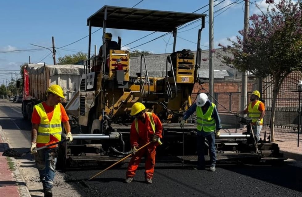 Anunciaron el comienzo de la repavimentación de calle Paso