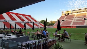 Fue a almorzar al restaurante de Estudiantes de La Plata y se sorprendió con los precios: cuánto gastó.