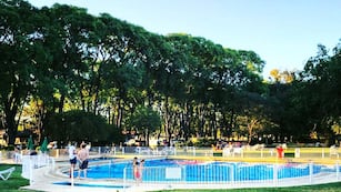 El natatorio del country de Fisherton fue clausurado a principios de enero por orden judicial.