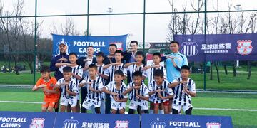La escuela de fútbol de Talleres en China con Nahuel Oyola, el nexo con el gigante asiático