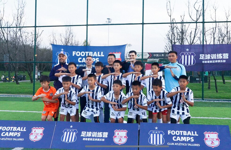 Talleres presentó su primera escuela de fútbol en China y así fue su lanzamiento