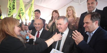 Entregaron viviendas en Villa Carmela