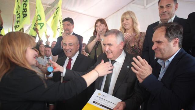 Entregaron viviendas en Villa Carmela