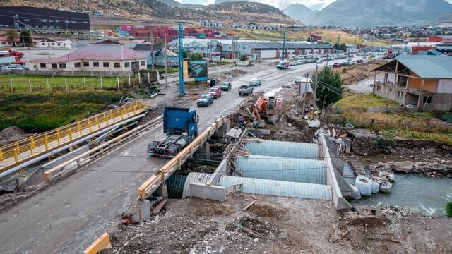 Nuevo puente del Arroyo Grande agilizará el tránsito en la avenida Perito Moreno