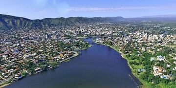 Villa Carlos Paz desde las alturas, el inicio del reciente spot institucional de Villa Carlos Paz.