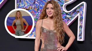 Este es el jean con strass más deseado para el verano y lo tiene Shakira en su armario