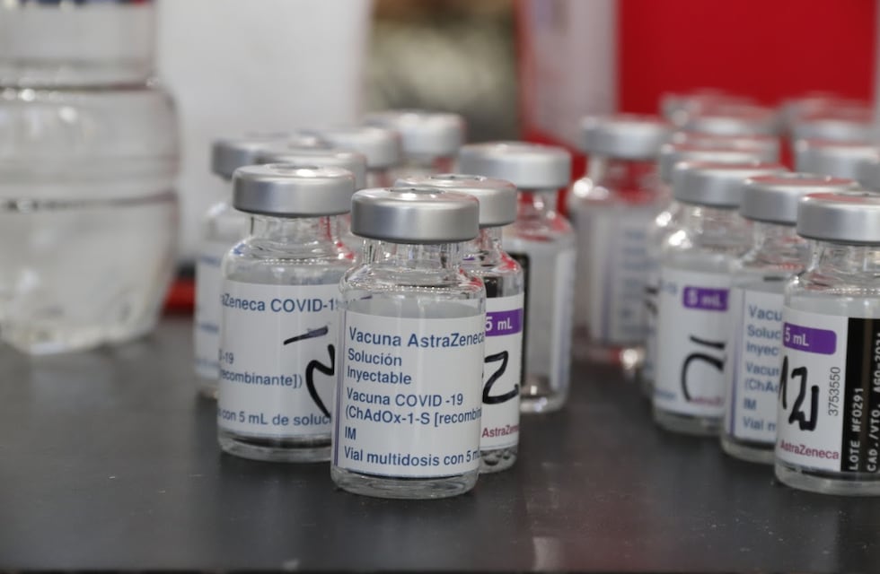 Covid-19: llegan 3.700 dosis de la vacuna AstraZeneca a Carlos Paz