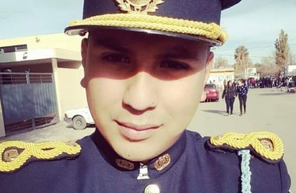 La familia de Oscar Mura, el policía asesinado por su ex pareja, denunció que recibieron amenazas de muerte