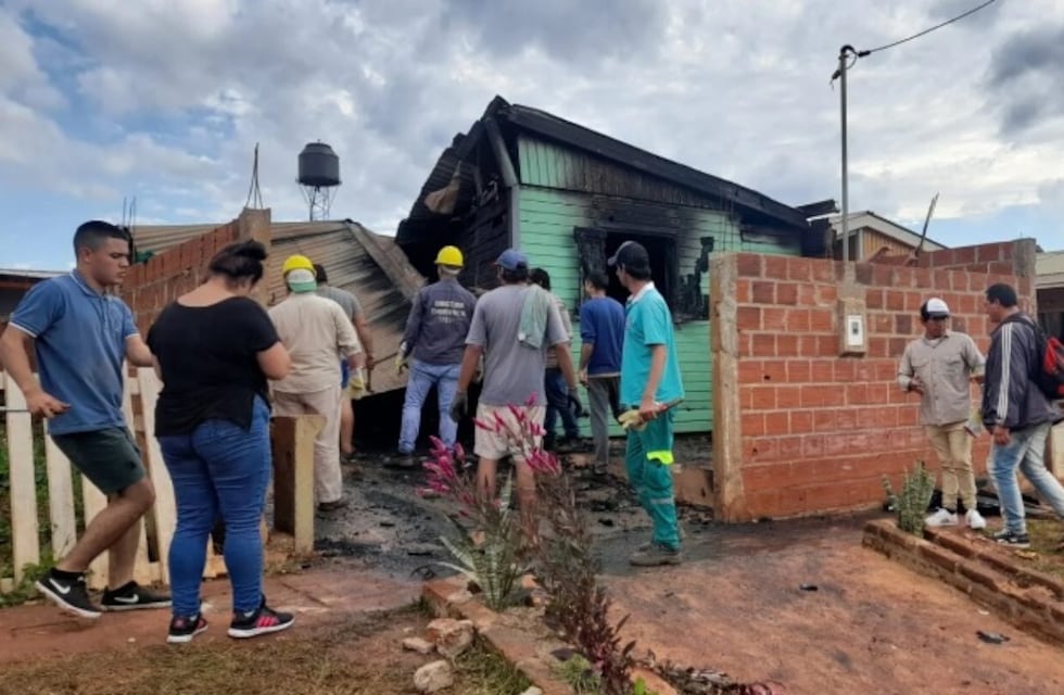 La familia afectada por el incendio contará con una nueva vivienda