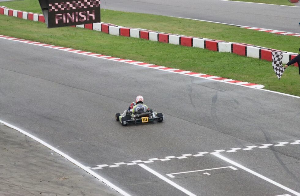 Tremendo jueves para Fausto Arnaudo en Lonato, ganó  el primer heat