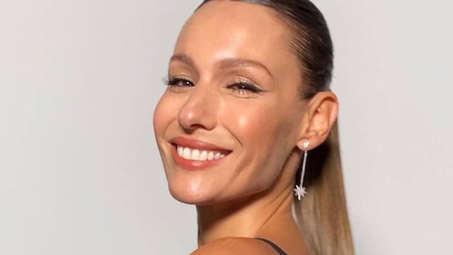 La microbikini fucsia que marcó el gran salto a la fama de Pampita.