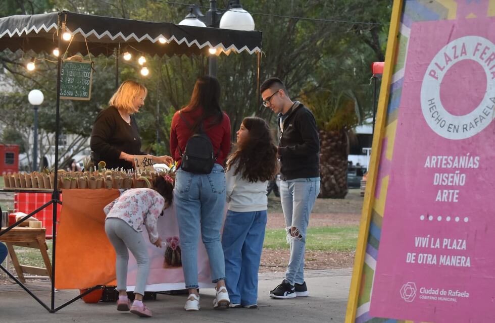 Sábado con múltiples propuestas en “Plaza Feria”