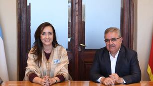 La vicepresidenta Victoria Villarruel y el gobernador catamarqueño Raúl Jalil