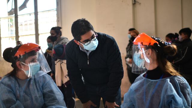 El ministro de Salud, Diego Cardozo, pidió a las personas que se acerquen a los operativos de investigación para detectar casos en el interior de Córdoba (Fotografia Pedro Castillo).