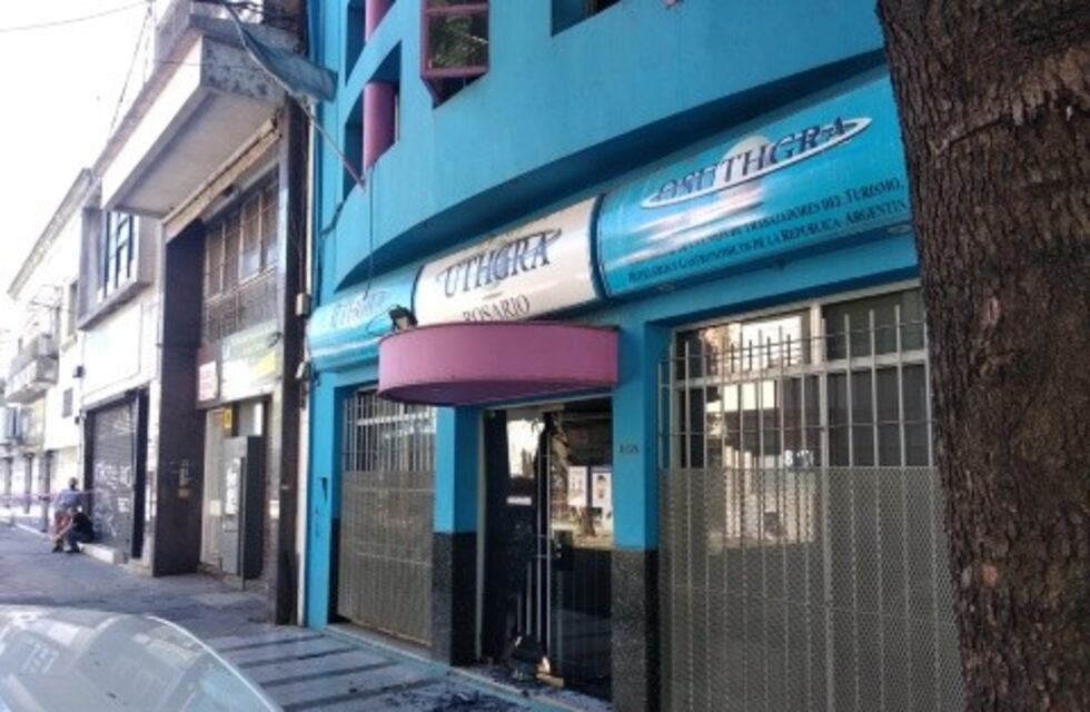 Dispararon contra la sede del sindicato gastronómico en el centro de Rosario