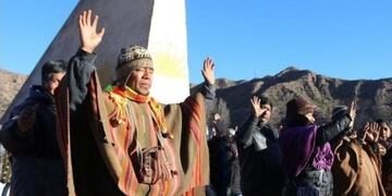 En cada solsticio de invierno los pueblos originarios celebran el Inti Raymi en Jujuy.