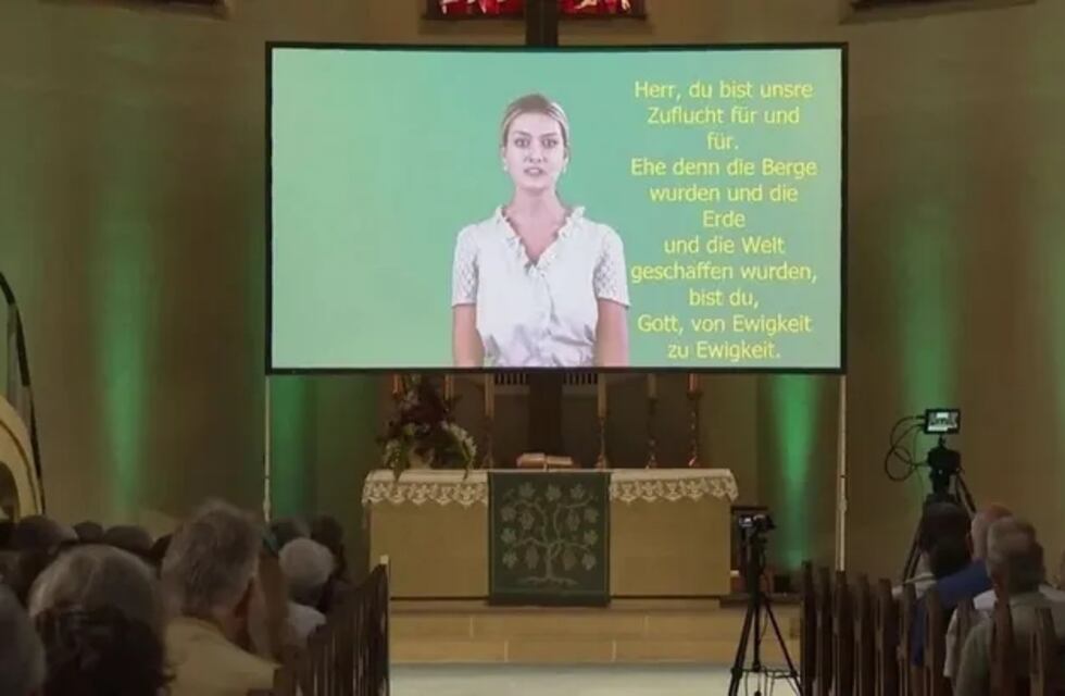 Una misa celebrada con Inteligencia Artificial genera polémica en los fieles en Alemania